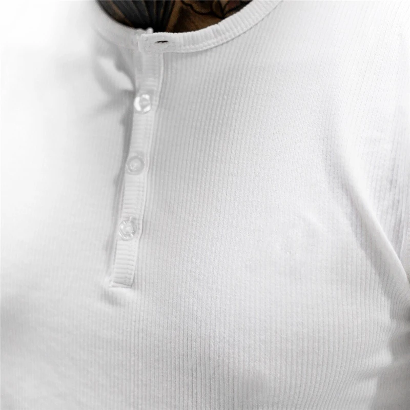 T-SHIRT |