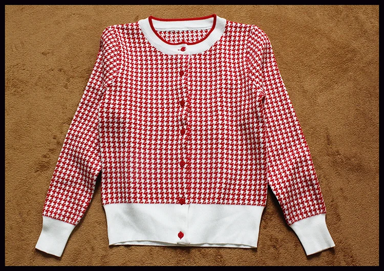 Женский трикотажный клетчатый костюм комплект из двух предметов облегающий