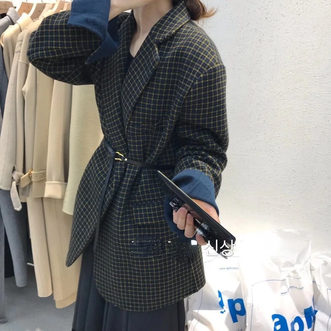 

Women 2021 Autumn Winter New Vintage Plaid Woolen Coat Female Turn-down Collar Wool Jacket Ladies Fashion Loose Overcoat Z494