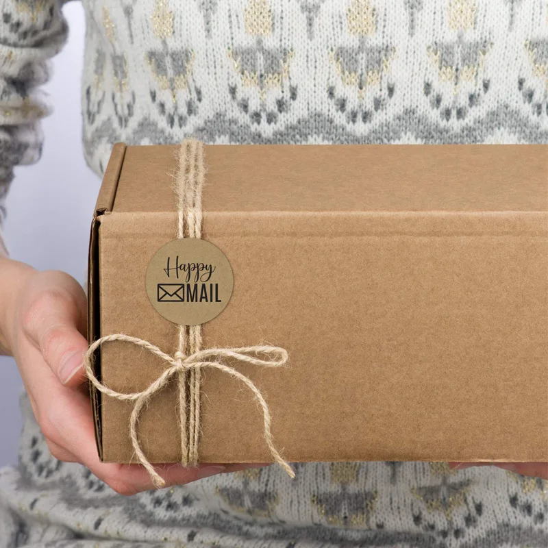 

500pcs/roll Gift Small labels "Happy mall"round stickers Kraft paper bake food packaging gift DIY Craft party stickers