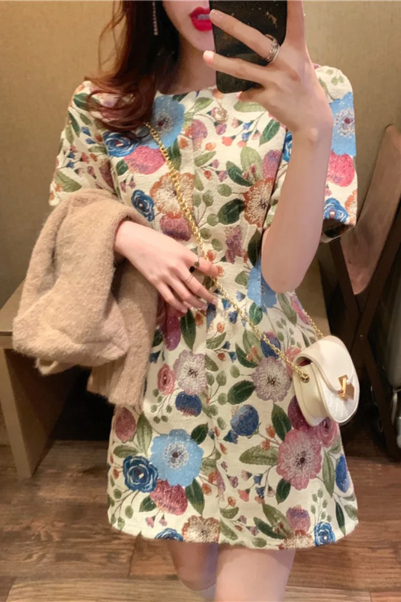 

Spring new women's Chic style retro small flower round neck slim slim figure short sleeve bottoming dress
