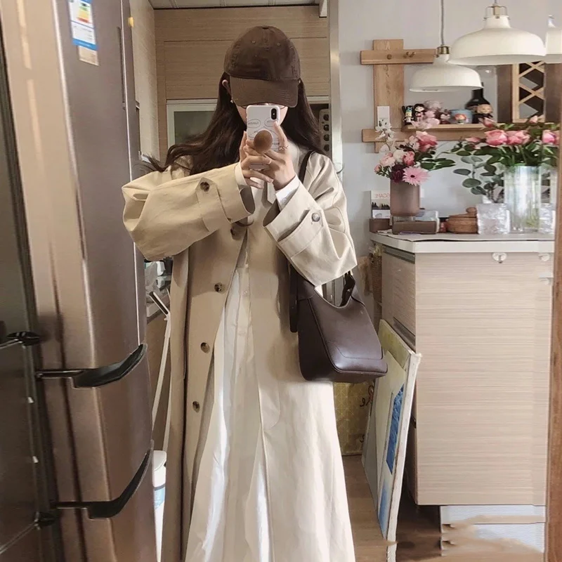 

White Long Sleeved Dress Women's Dress Spring and Autumn 2021 New French Small Man with Unique Temperament and Slim Skirt