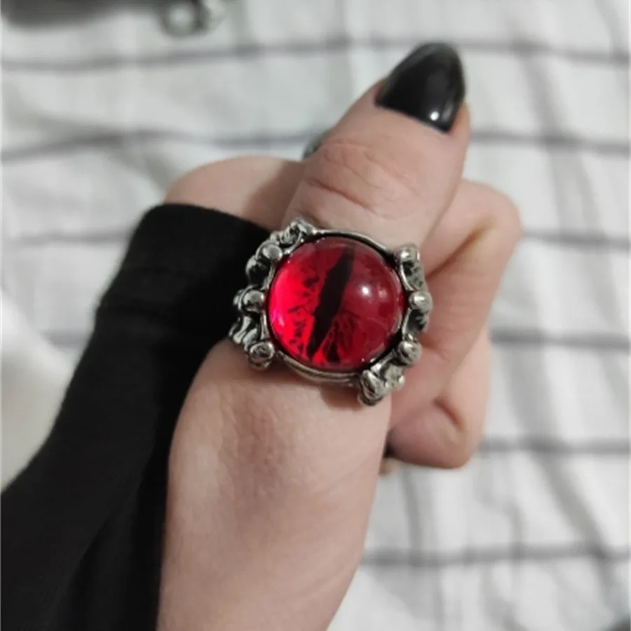 

Retro Punk Hip Hop Rock Dragon Claw Evil Eyes Rings Devil Eyeball Snake Animal Male Crystal Finger Ring Jewelry Halloween Gifts
