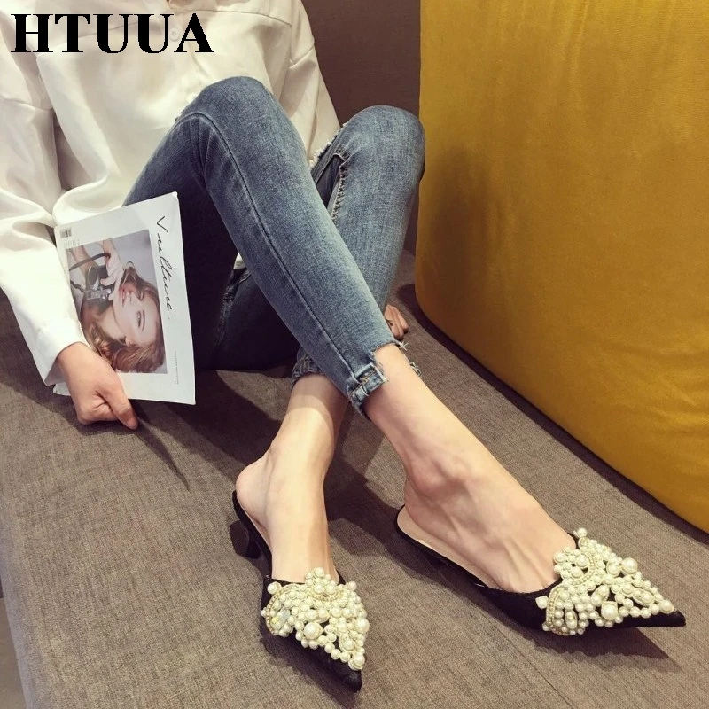 HTUUA/Роскошные шлепанцы; женские дизайнерские шлепанцы; женские брендовые туфли без задника; женские модельные туфли с острым носком на каблуке; шлепанцы с жемчугом; SX2439