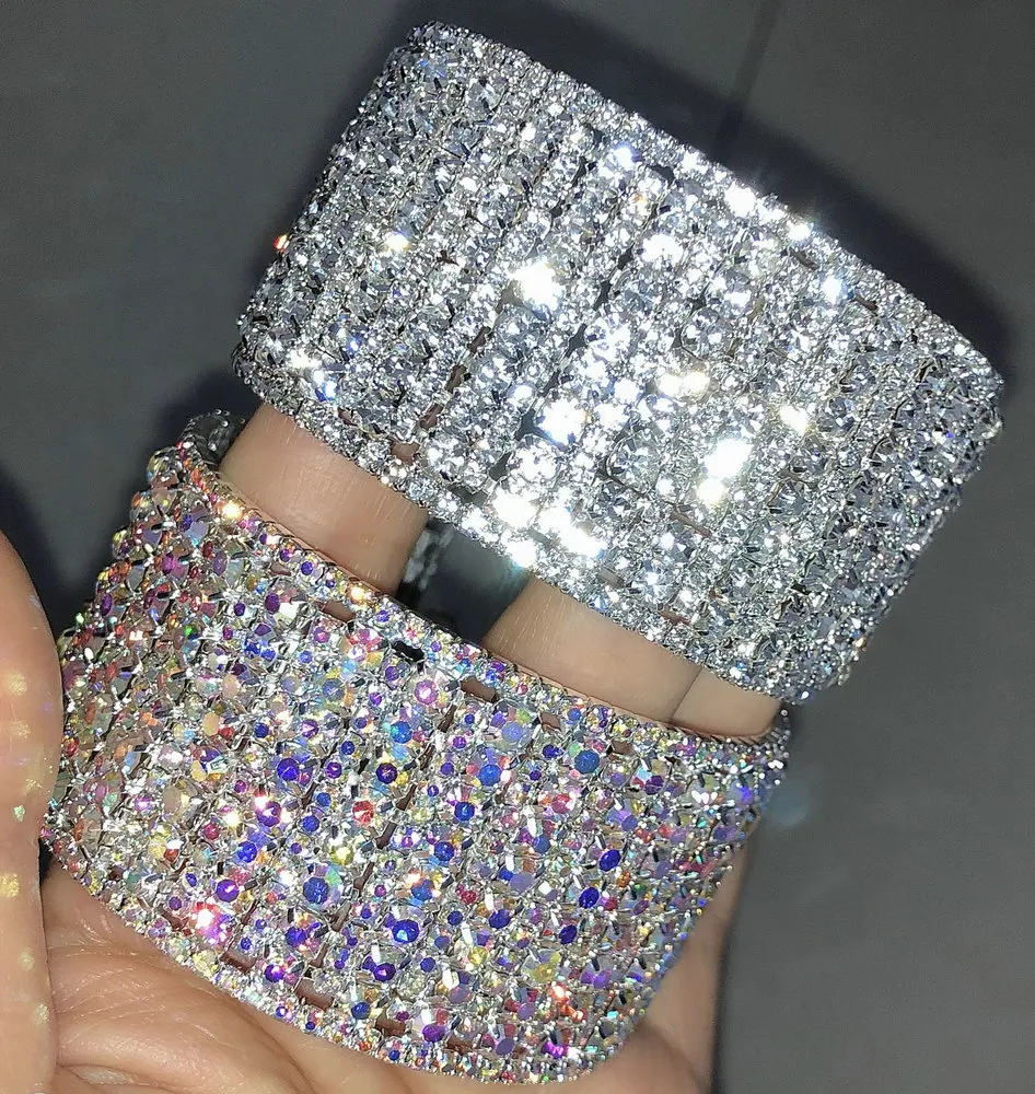 Широкий браслет из прозрачных страз женский для торжеств и свадебных