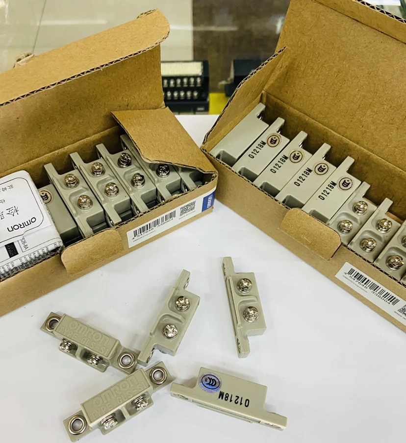 

New original Omron magnetic switch GLS-1 /GLS-S1+GLS-M1 GLS-1L with wire