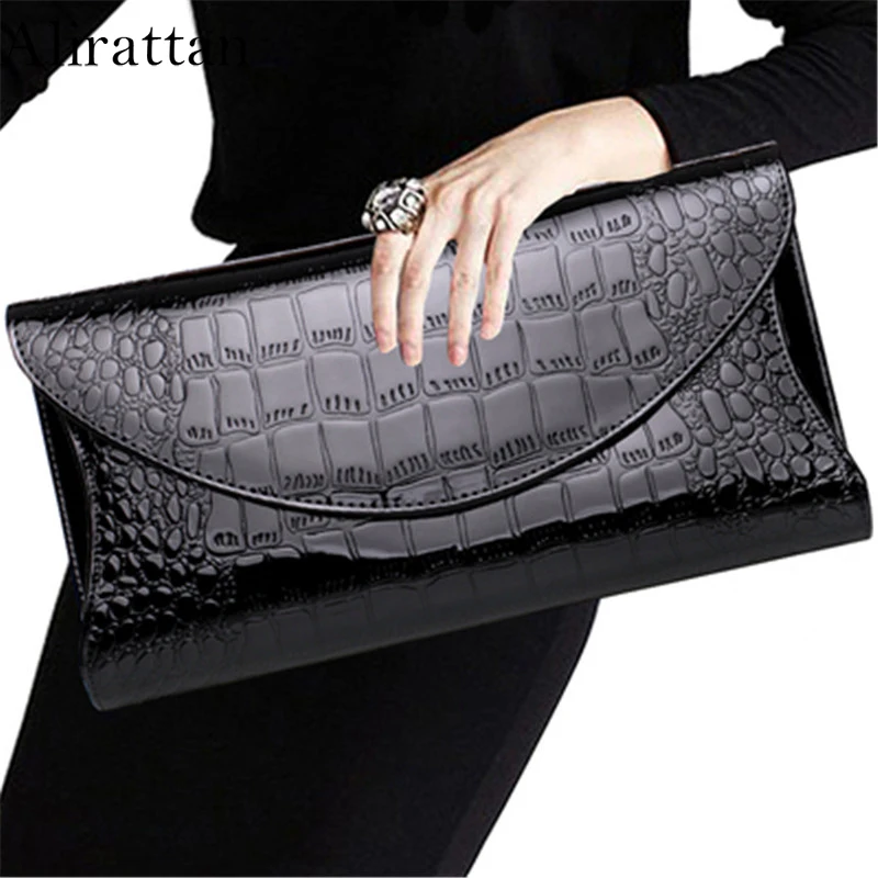 

Large capacity clutch in crocodile pattern PU leather Bags For Women 2021 Fashion Brand Ladies Chain Shoulder Bag Wallet Clutch