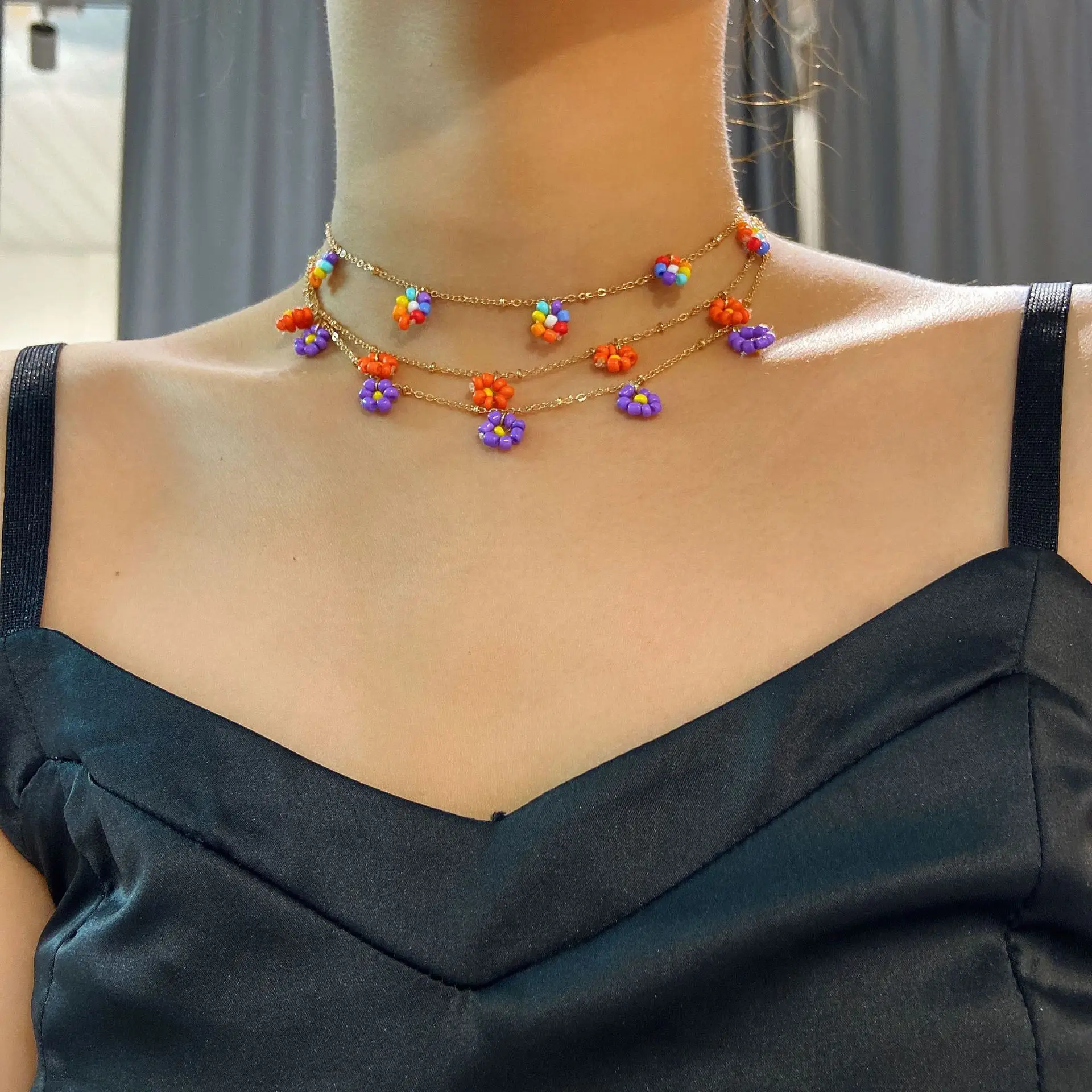 

Fashion Multicolor Rice Beads Flower Necklace for Women Choker Jewelry Summer Beach Party Metal Accessories Neck Chain Girl Gift