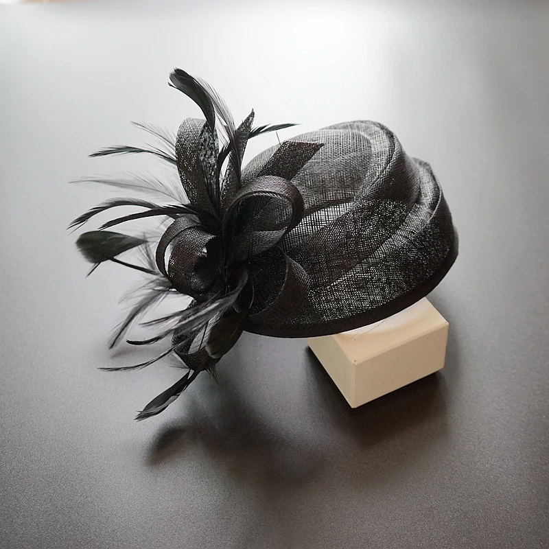 

Шляпа-«Колокол» для церкви и торжевечерние случаев