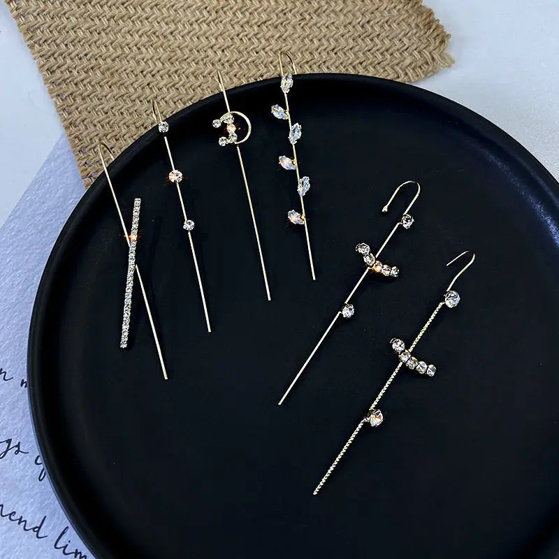 

Cubic Zirconia Leaves Ear Clip Pearl Rhinestone Crystal Hook Earrings For Women Flashing Ear Cuff Climber Jewelry Hook for Women