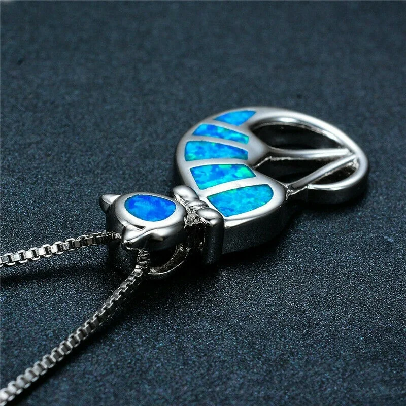 

Beautiful Crab Design Silver Blue Simulated Opal Pendant Necklace Fashion Jewelry