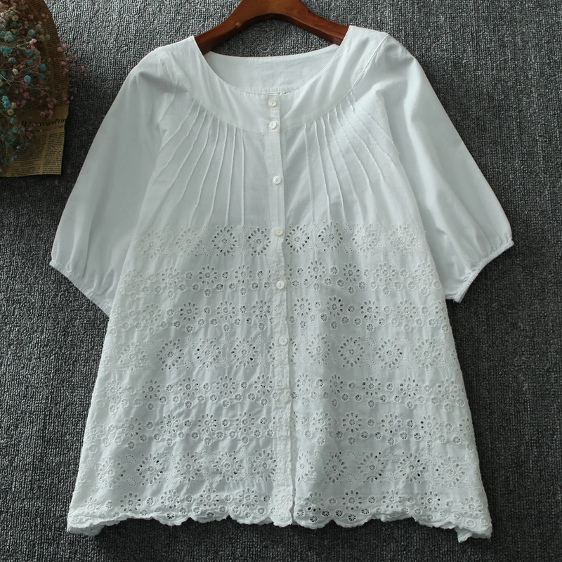 

Hollow out embrpodery o-neck loose short sleeve single breasted cotton shirt blouse vintage 2020 summer
