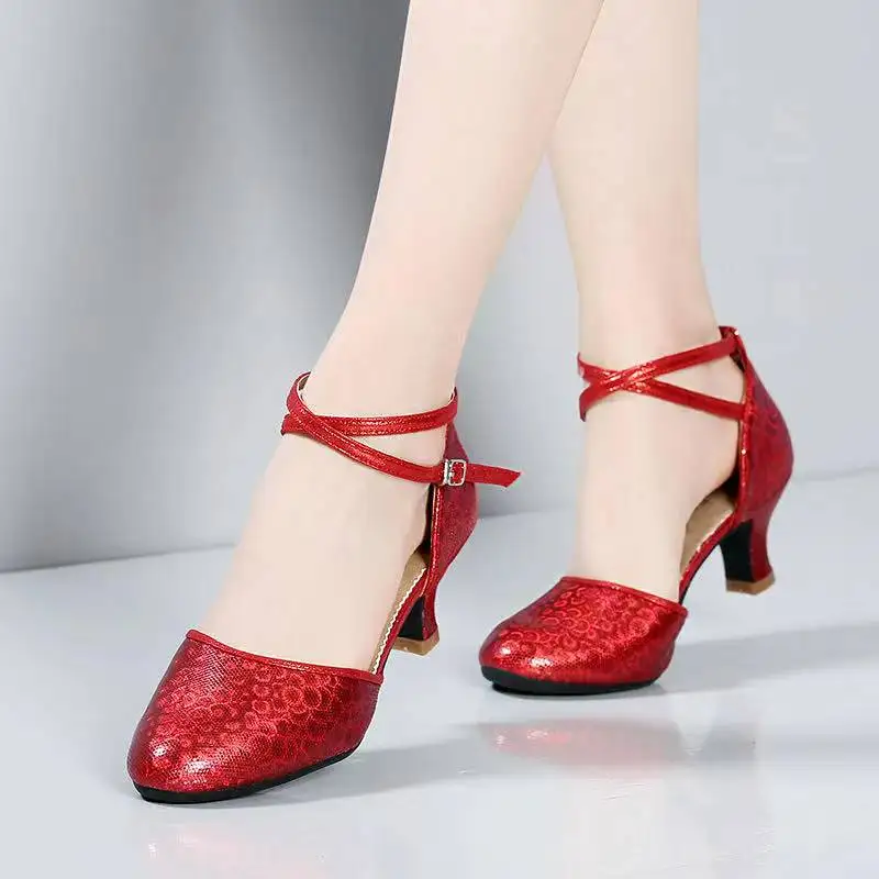 Туфли женские атласные с закрытым носком для бальных танцев латинских сальса