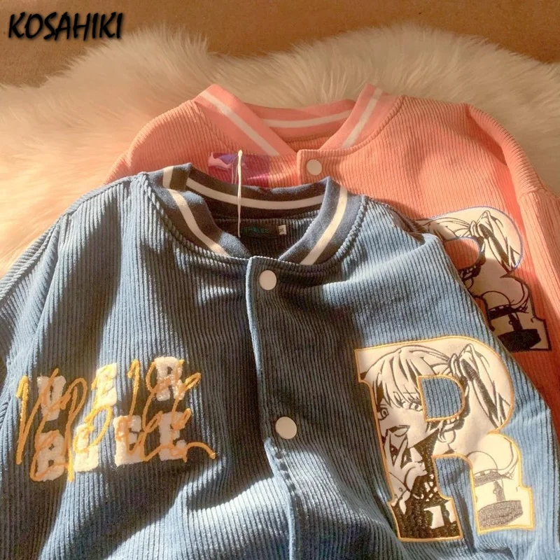 

Куртка-бомбер женская демисезонная с вышивкой и надписью