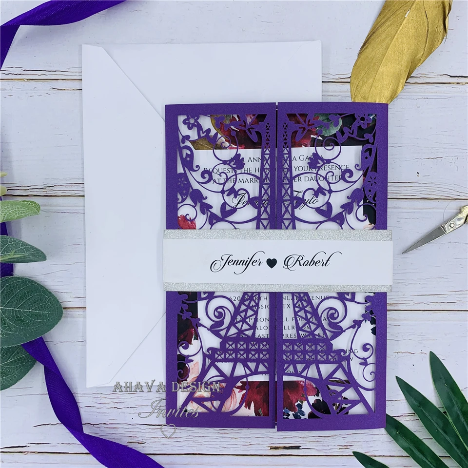 Лазерная резка фиолетового Парижа Quinceanera пригласите с блестящей серебряной