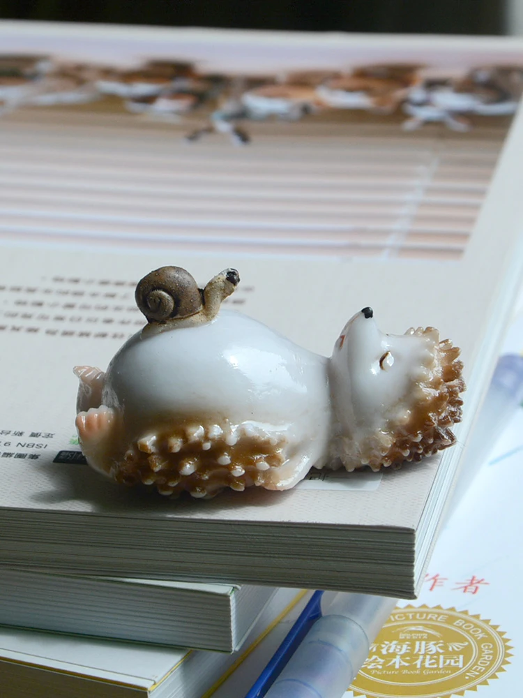 Европейские креативные милые животные Ёжик из смолы миниатюрные фигурки