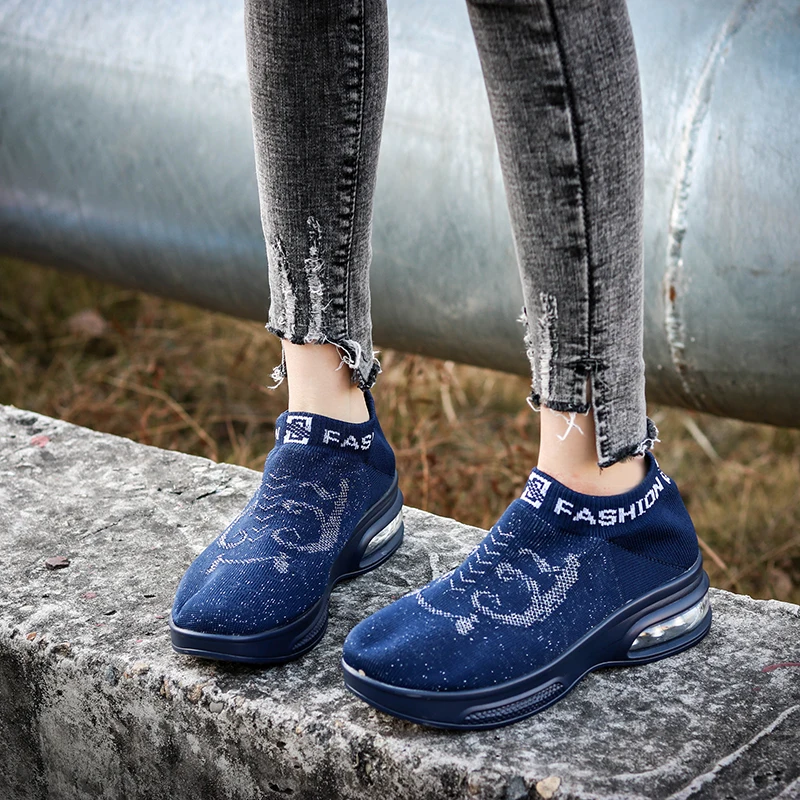 

Женская обувь на каждый день; Светильник на открытом воздухе; Модные женские кроссовки с оригинальной на нескользящей подошве; Туфли с подо...