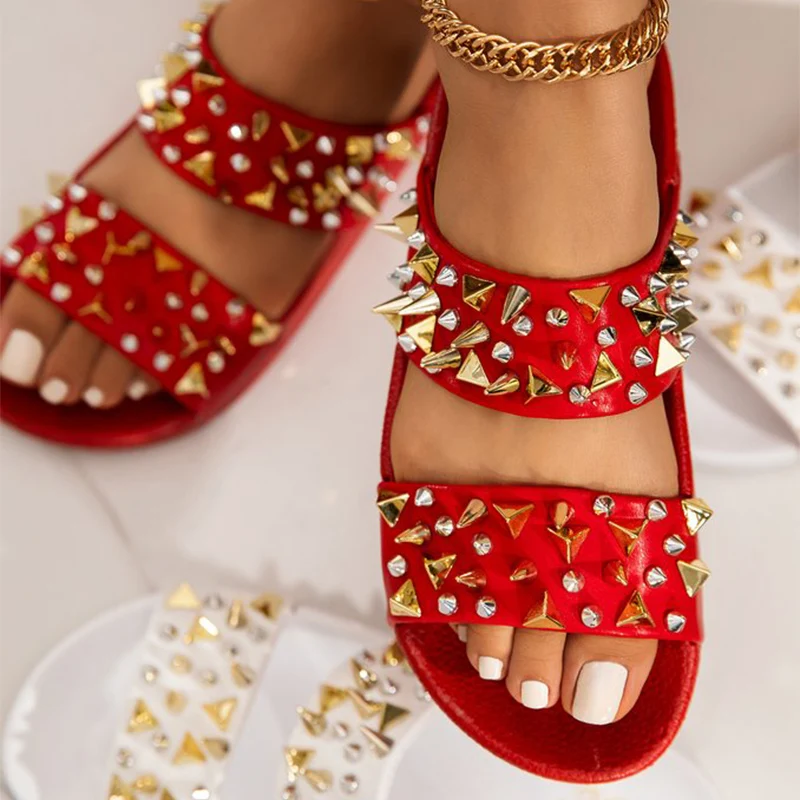 Женские шлепанцы Модная женская обувь с заклепками Женская летняя на плоской