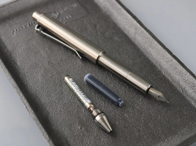 EDC Titanium Alloy Brass Pen Tactical Pen Sign Tungsten Steel Head Broken Window Tool Pen