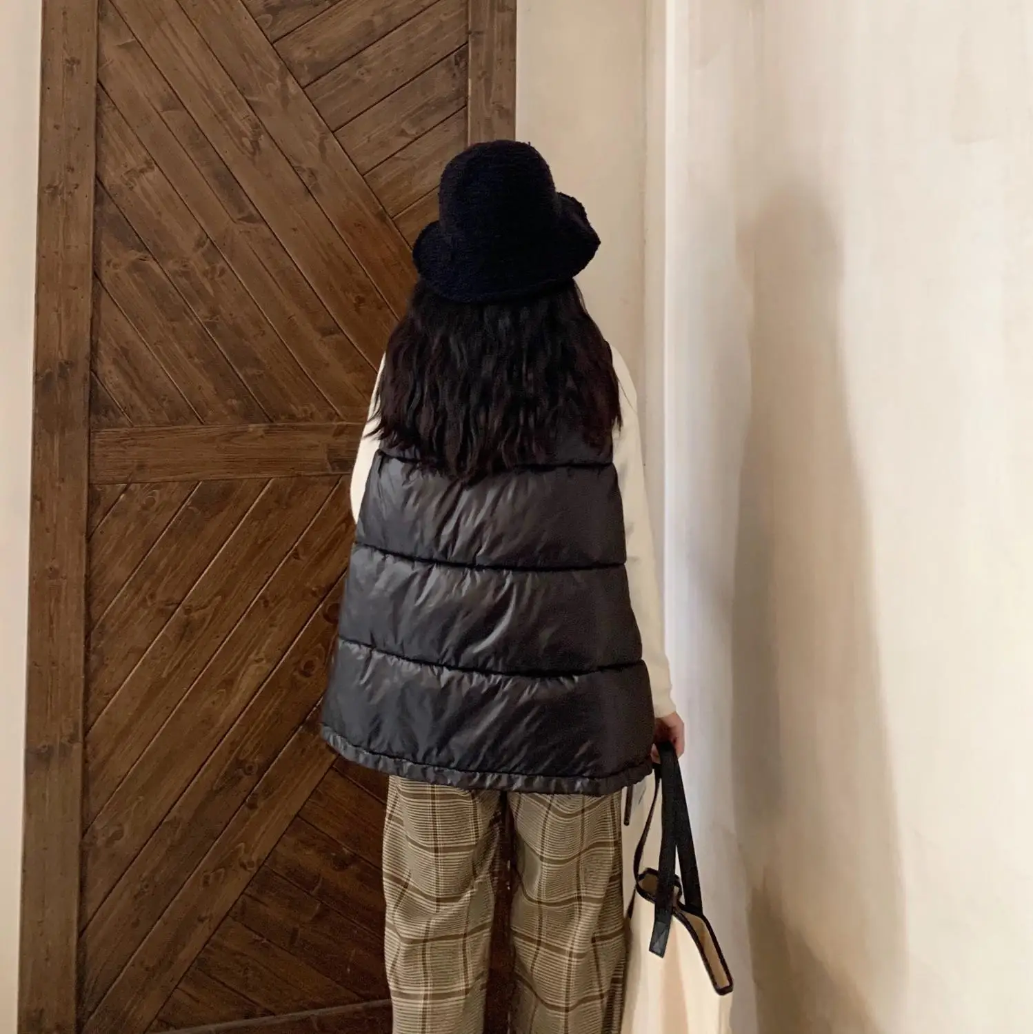 Женская зимняя безрукавка Свободная Повседневная Дамская куртка асимметричная