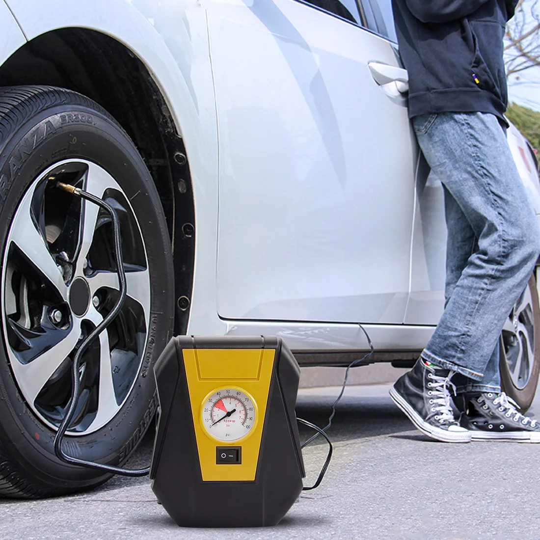 Портативный автомобильный воздушный компрессор цифровой насос для накачки шин 12