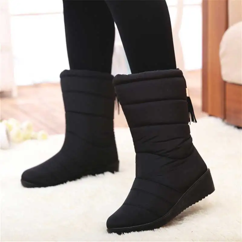 

New winter women's warm snow boots with tassel, plush and thickening, wedge heel boots waterproof and non-slip women's boots
