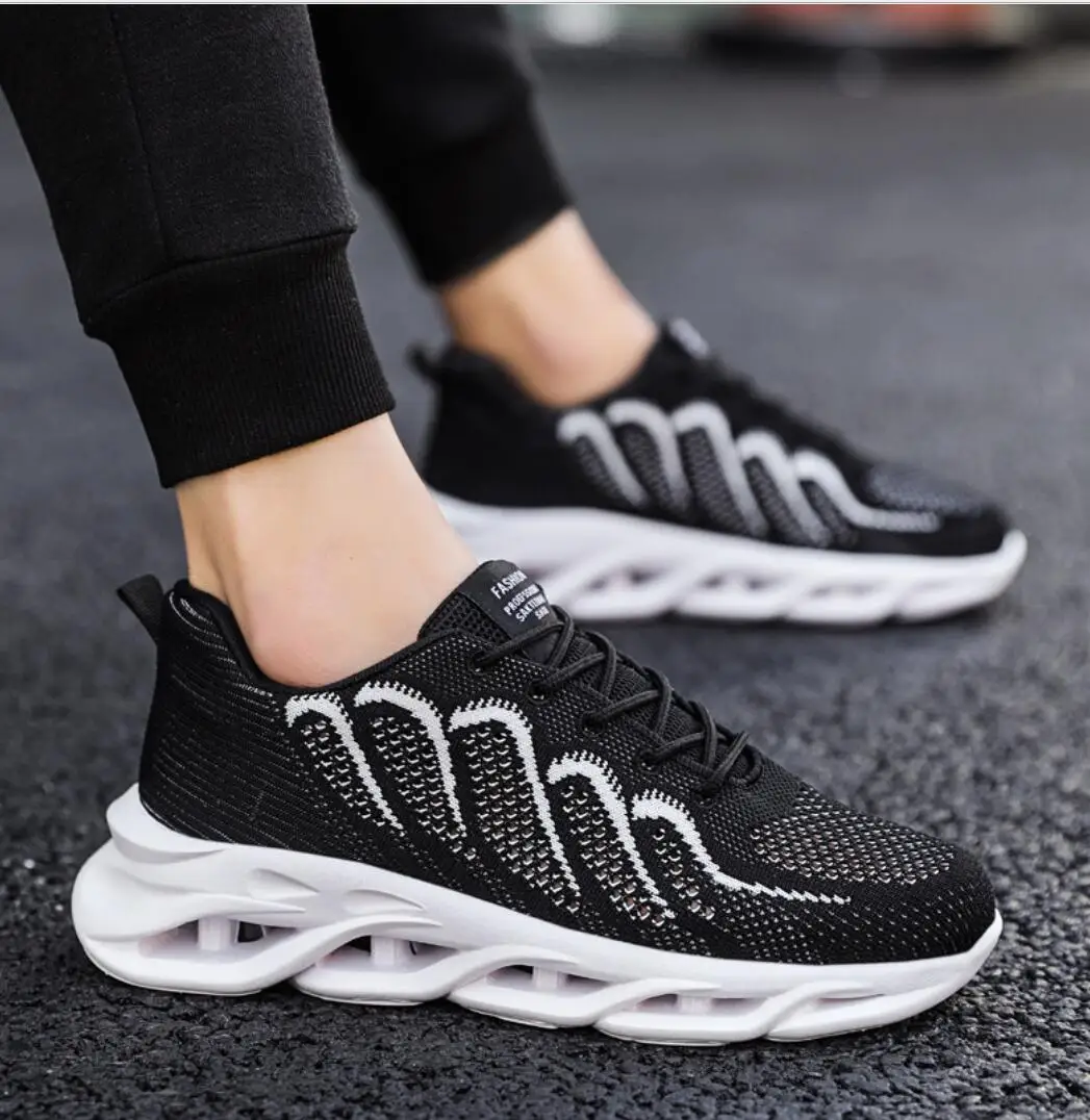 

Men Vulcanized Shoes Summer Breathable Mesh Men Sneakers Lace Up Lightweight Casual Shoes Men Walking Tenis Masculino Zapatillas