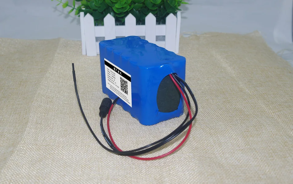 12V 18650 Lithium-ion Battery Pack 12A Protection plate 12000mAh Hunting lamp xenon Fishing Lamp USE | Электроника