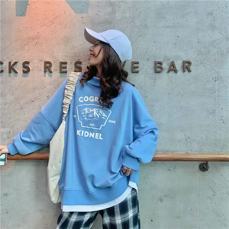 

Hoodies & Sweatshirts