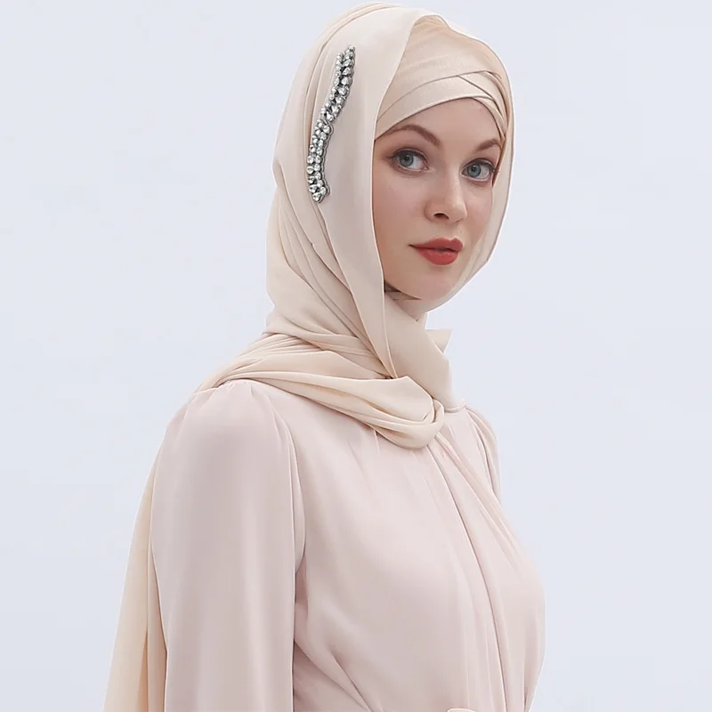 

2021 Muslim Fashion Monochrome Pearl Chiffon Water Diamond Headscarf Muslim Female Dubai Long Scarf Ethnic Wind Cap Hijab