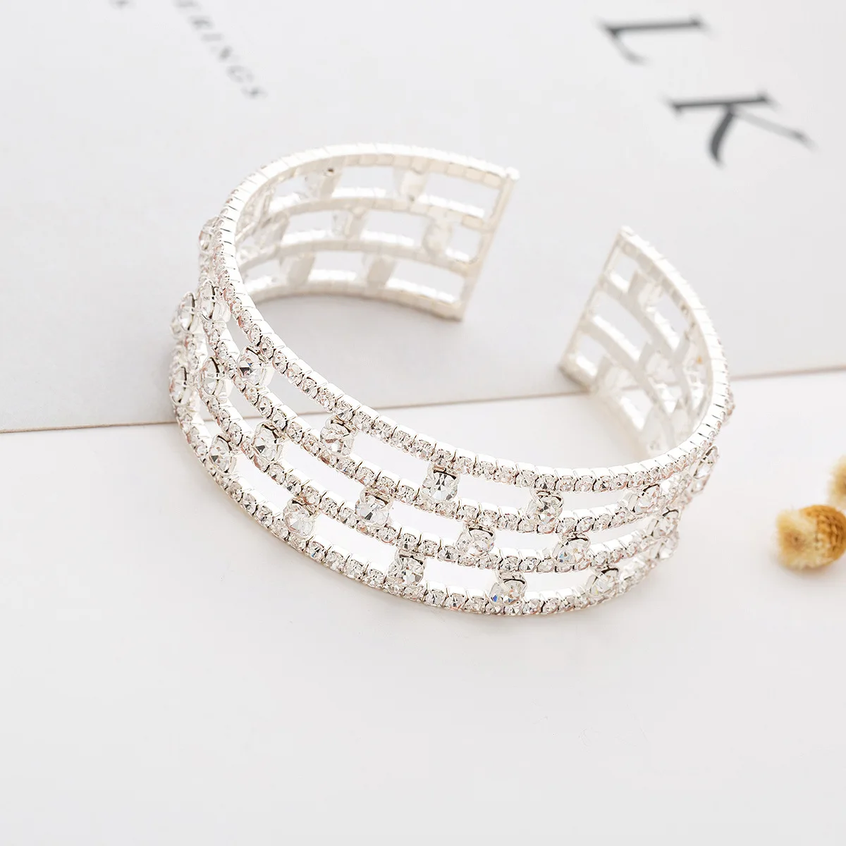 

2CM Wide 4 Rows Crystal Jewellery Bracelet Woman Shining Rhinestone Cuff Bracelet Geometry Charm Elastic Force Wholesale