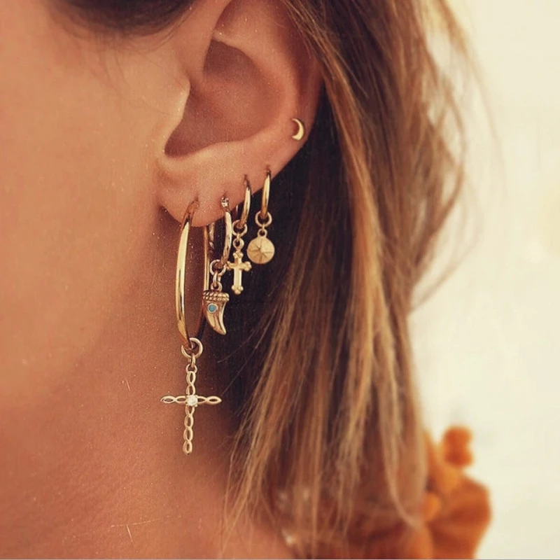 

Fashion and Personality Dangle Women's Earrings 5 Piece Sets