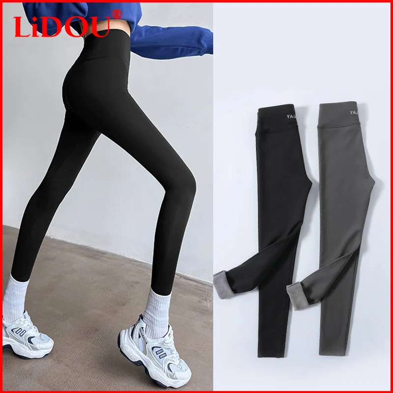 

Леггинсы женские бархатные с высокой талией, модные эластичные повседневные плотные уличные штаны в Корейском стиле, черные подтягивающие ...