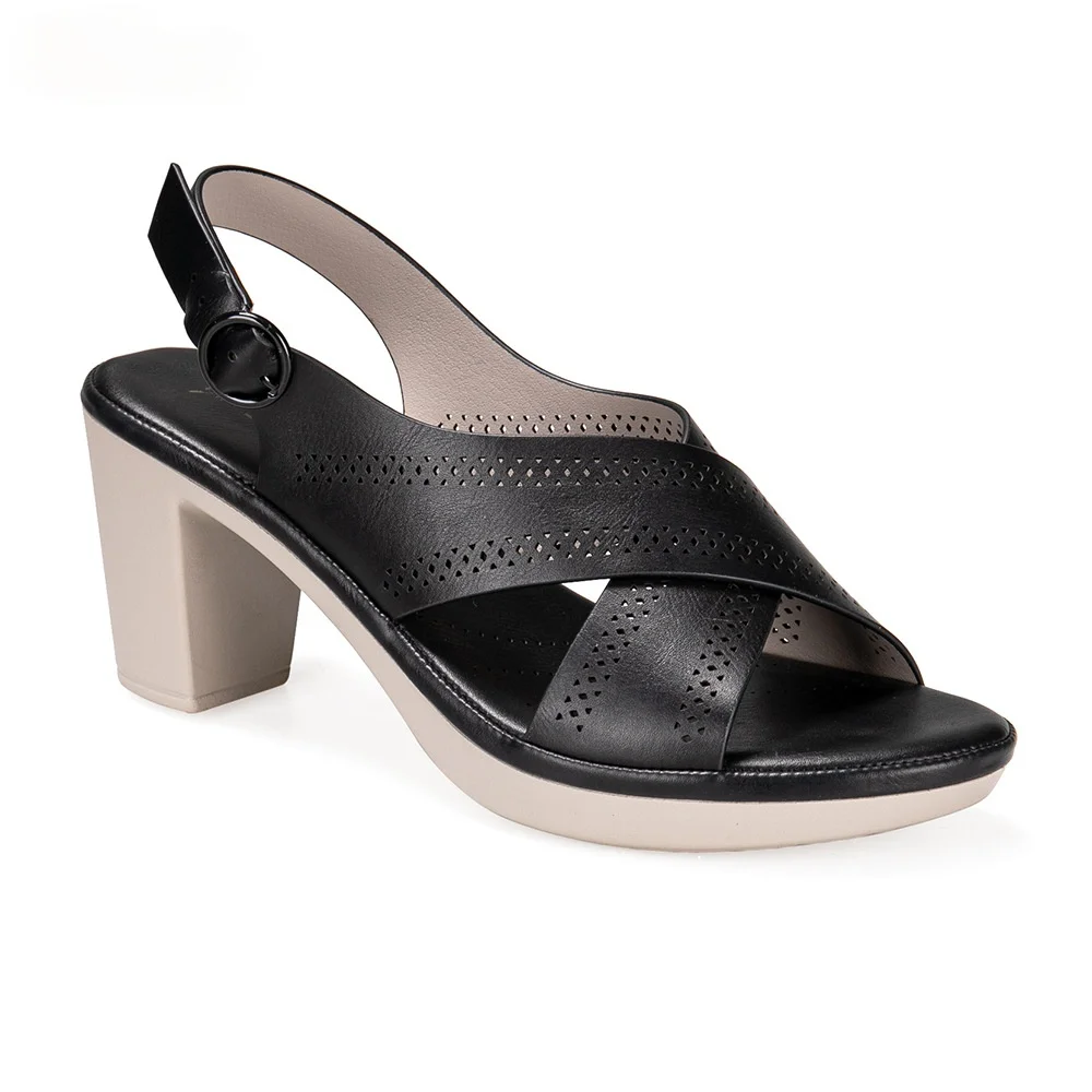 

2021 New Summer Ladies Sandals Outdoor Fashion High-heeled Leather Slippers Fall Out of Breath Banquet High-heeled Buckle Shoes