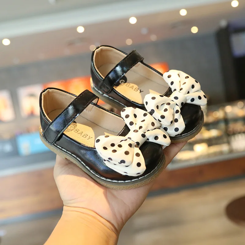 

2021 Spring New Girls Leather Shoes Solid Color Bowtie Baby Girl Shoes Flat Toddler Sneakers Children Boys Shoes Smg145