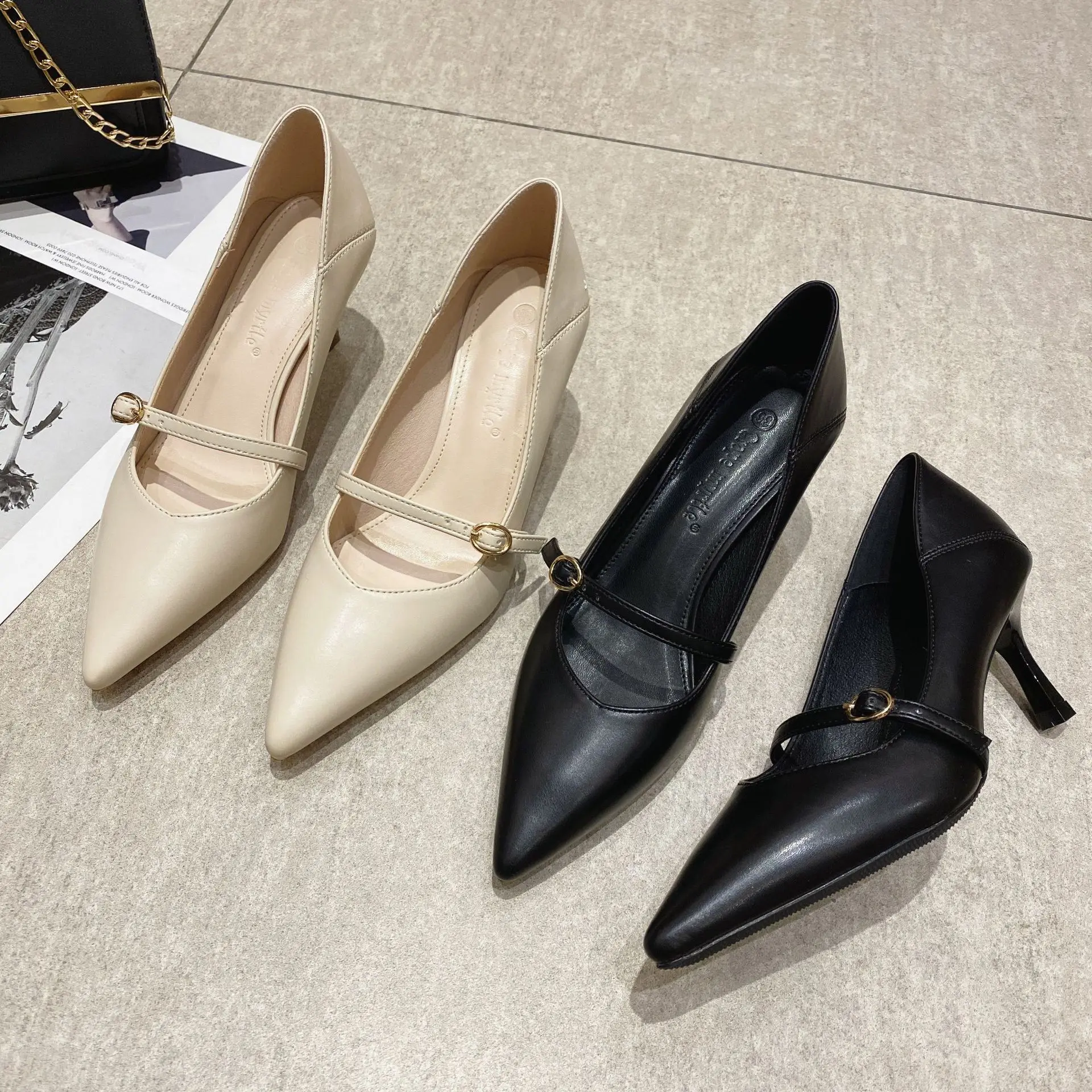 

2022 New French Pointed Shallow Mouth High Heels Thin Heels Daily Work Single Shoes Women's Shoes One-sided Buckle