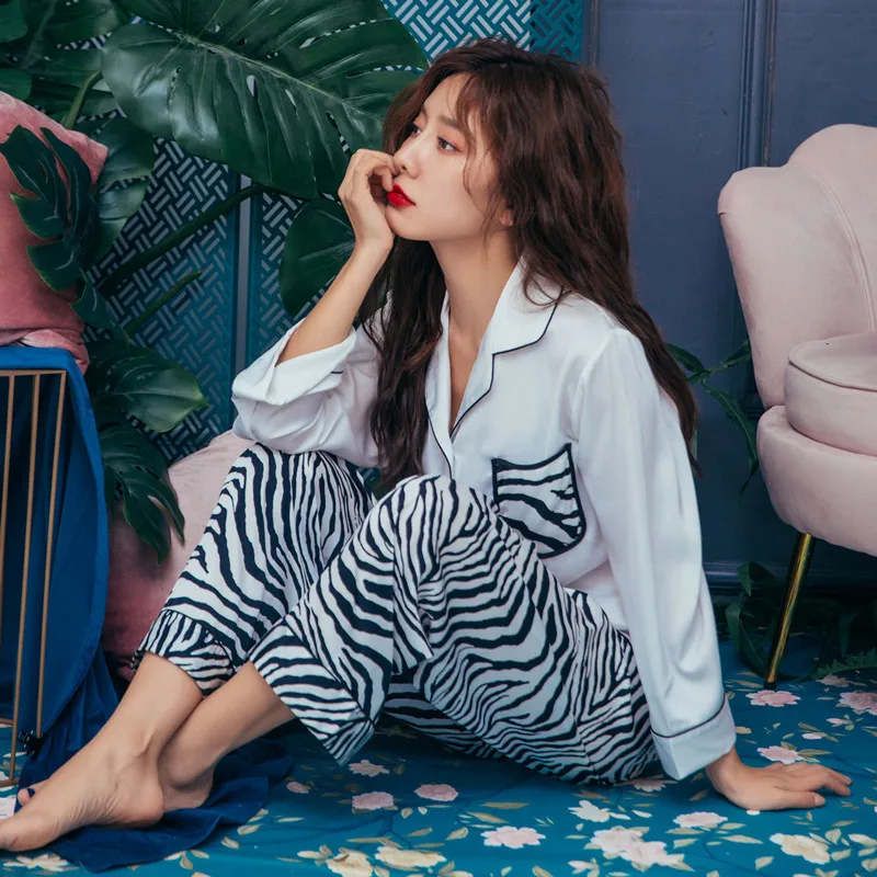 Женский Пижамный костюм QWEEK пижамный комплект с принтом зебры атласная пижама