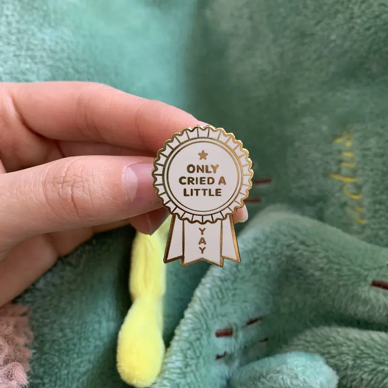 Потрескалось только немного жесткая эмалированная шпилька|Броши| |