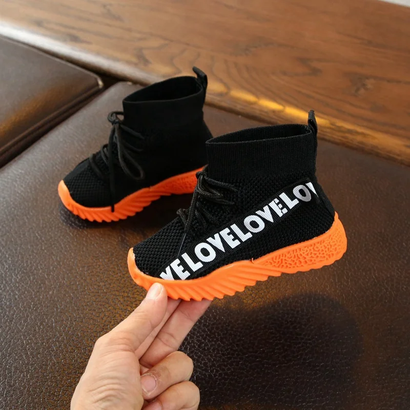 Кроссовки Детские с буквенным принтом модная повседневная обувь мягкая подошва