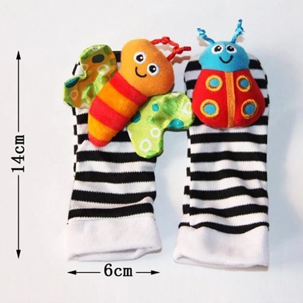 Детская плюшевая игрушка погремушка на запястье цветная пчела с носками милый