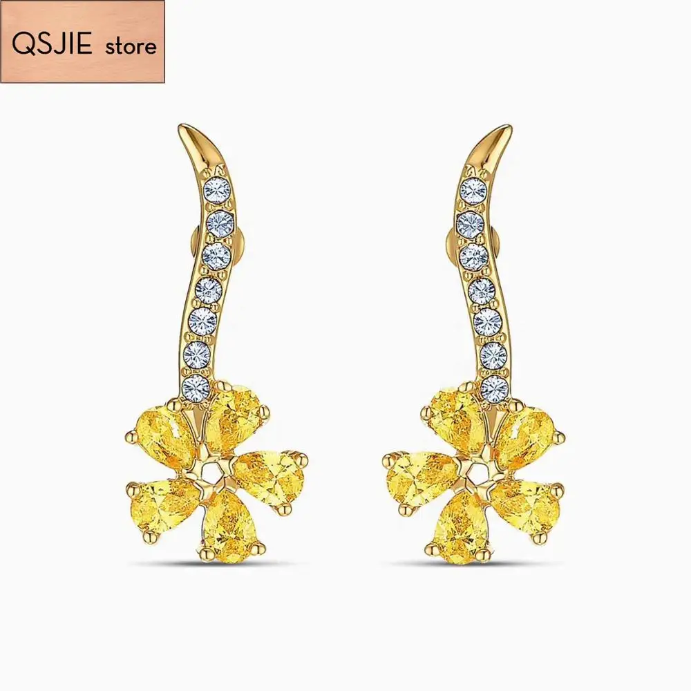 

QSJIE High quality SWA new style. Elegant and fashionable gold small flower lady Earrings Charming fashion jewelry