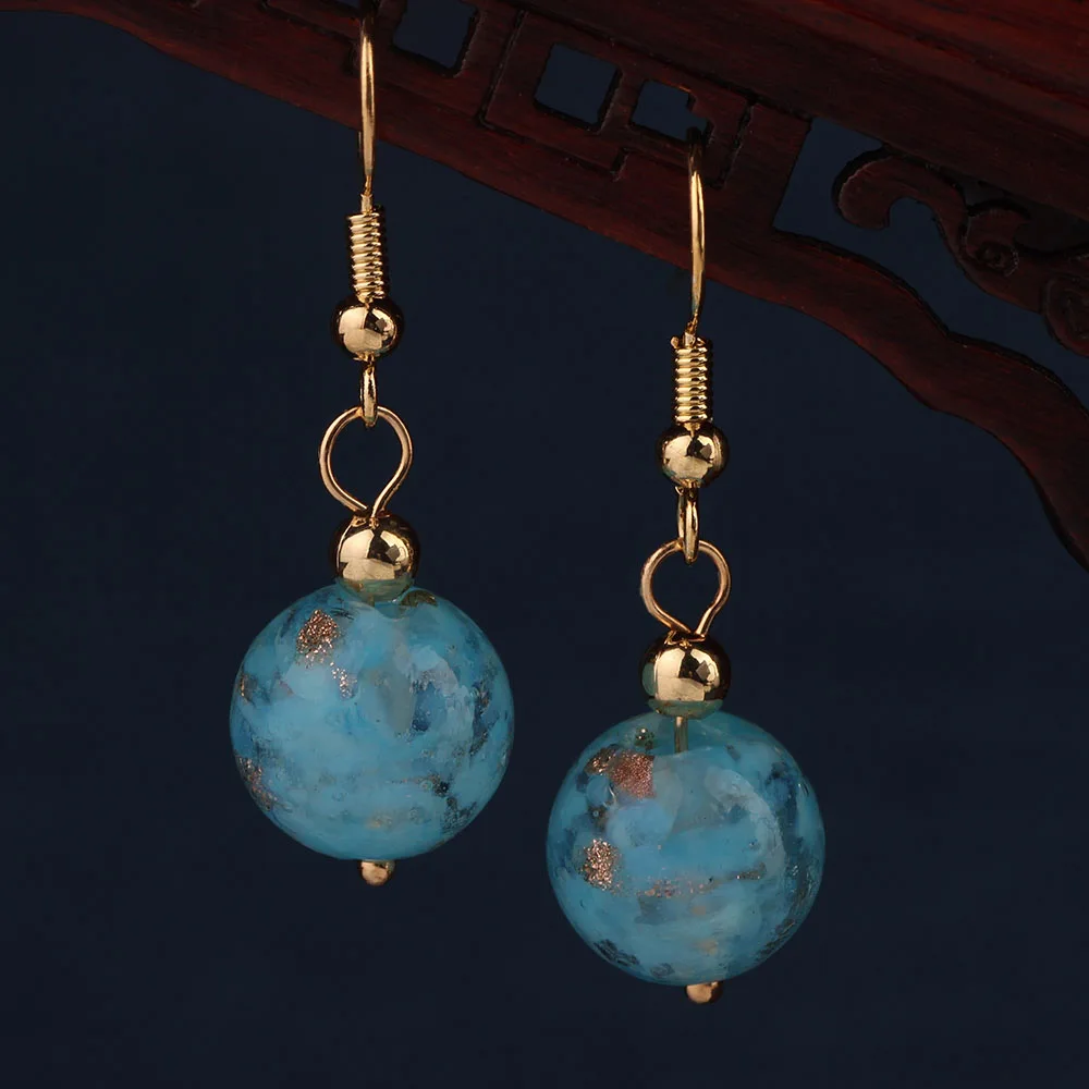 Этнические зеленые белые синие серьги ручной работы с цветной глазурью