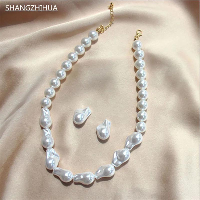 

Elegant and stylish Korean new luxury high imitation Baroque pearl necklace for women exquisite unusual party jewelry gifts