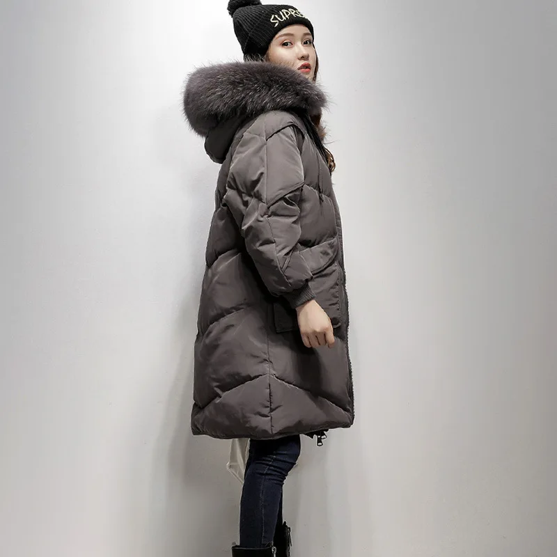 Женский длинный пуховик с капюшоном куртка на утином пуху воротником из меха