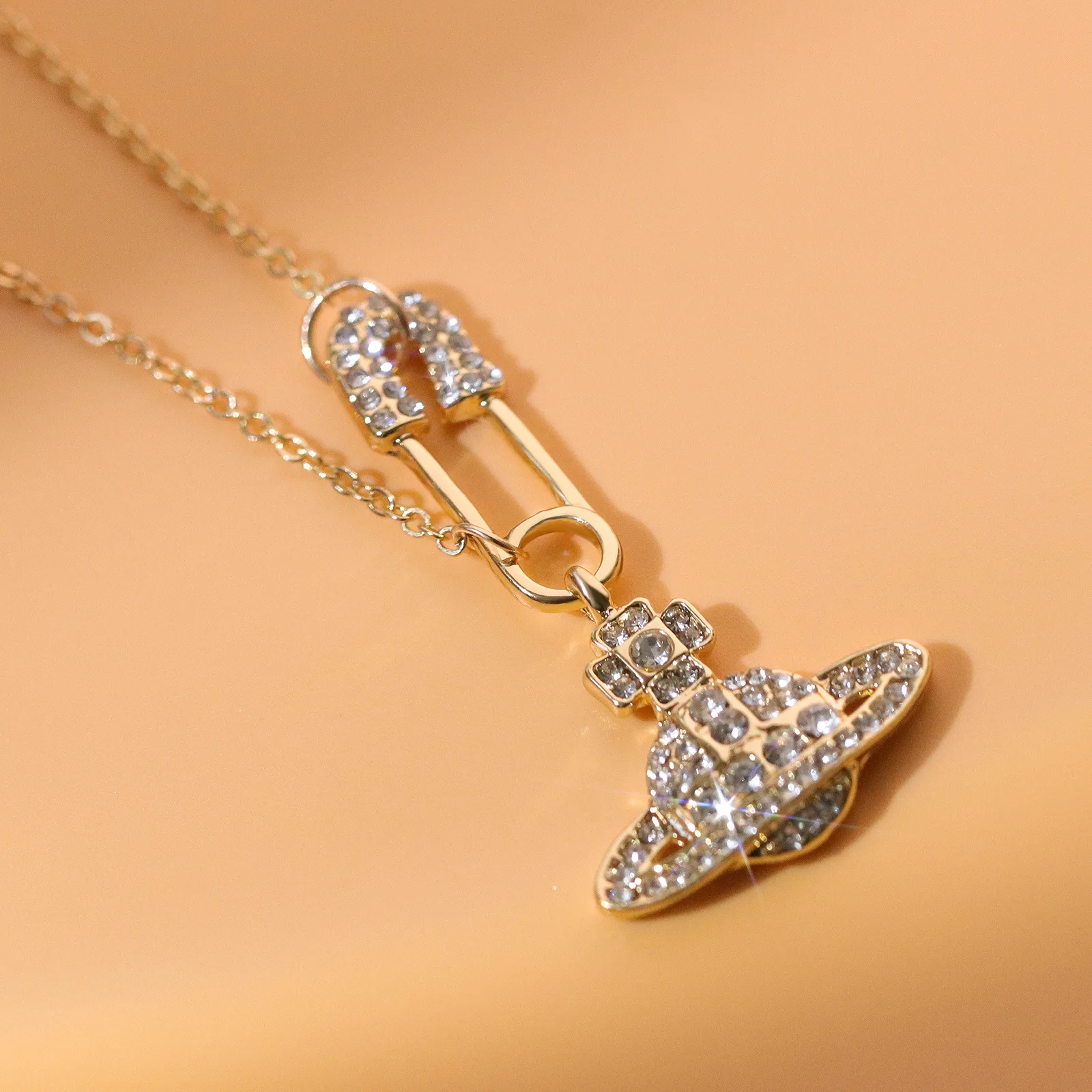 

New Crystal Hollow Universe Planet Star Pendant Necklace For Women Gold Silver Color Chain Necklaces Collar Collier Jewelry Gift