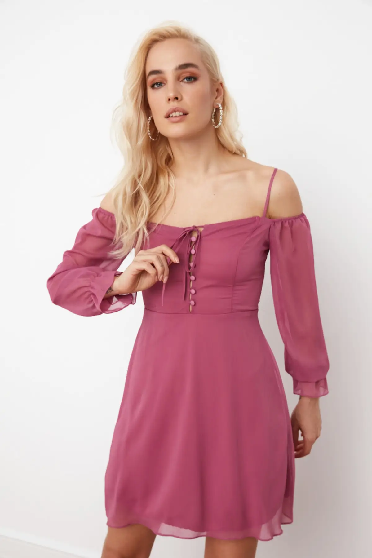 

Trendyol Collar Detail Dress TPRSS21EL0130