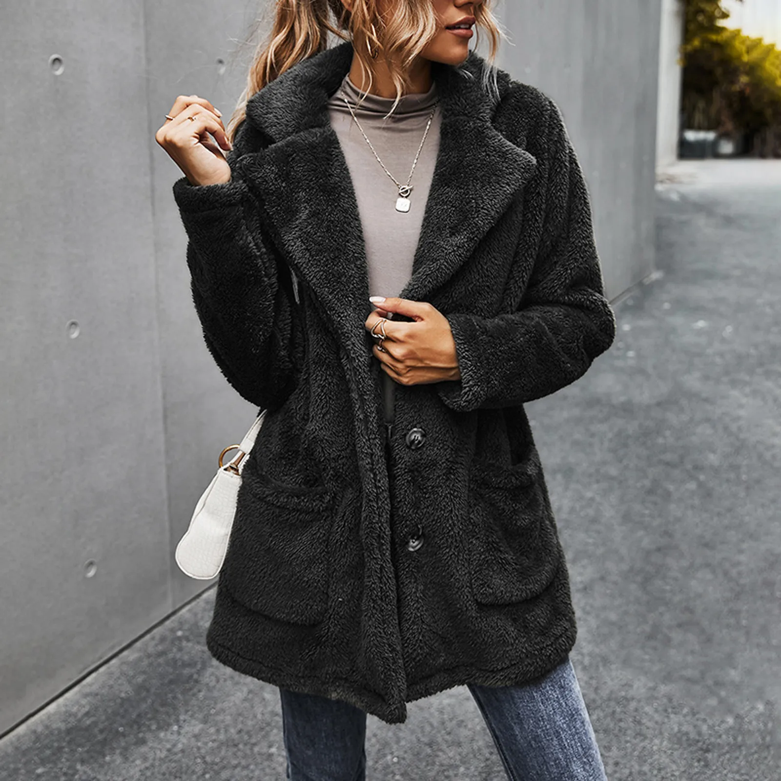 Осенне-зимняя женская куртка однотонное флисовое пальто с карманами и длинными