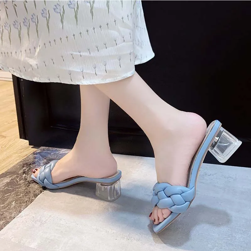 

2021 New Designer Weaving Women Slippers Elegant Clear High Heel Sandals Summer Outdoor Slides Beach Flip Flops Shoes Woman