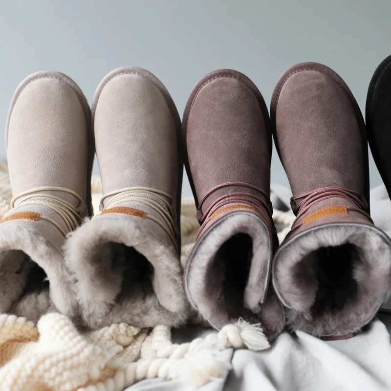 

In 2019, Australia's highest quality snow boots, real cowhide, natural wool, the latest short tube lace up women's shoes, free