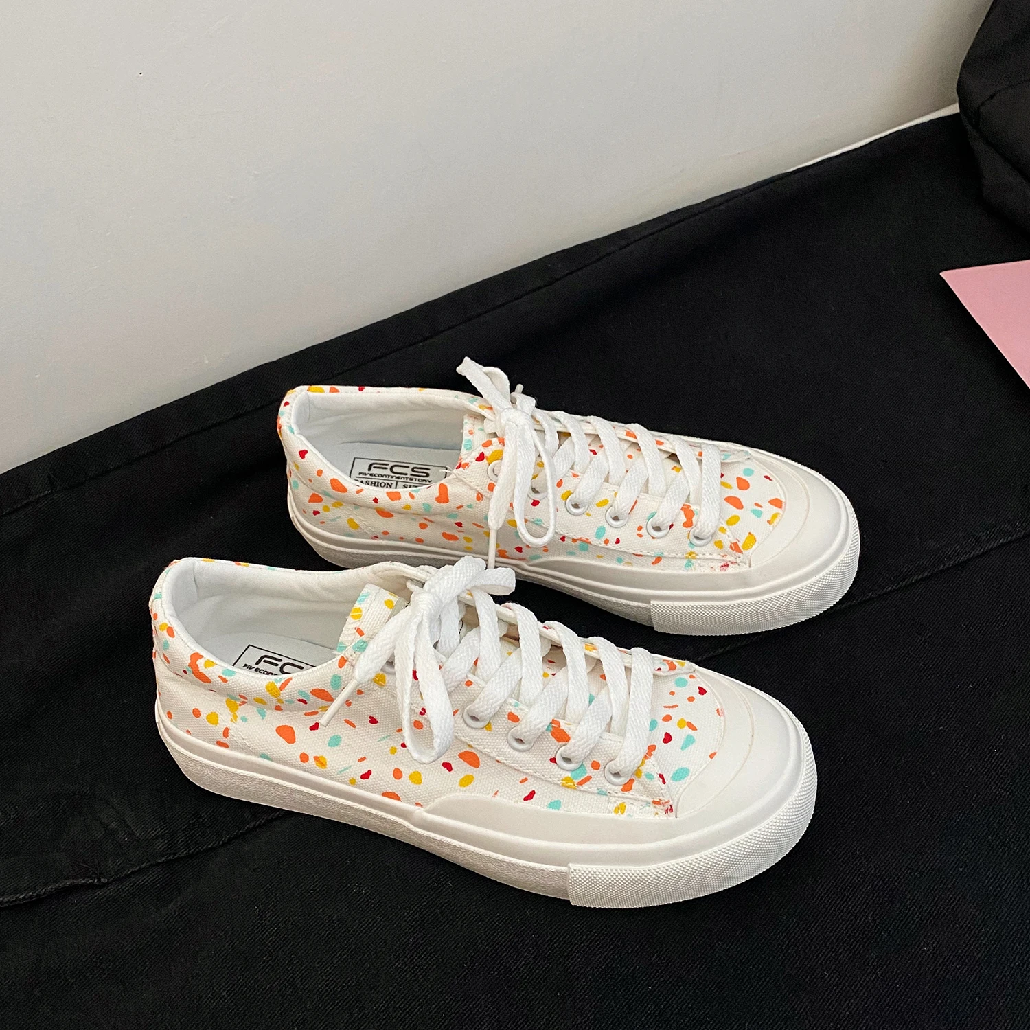 

2021 Spring New Outdoor Non-slip Fashion Sports and Leisure Flat Flower Canvas Student Women's Shoes